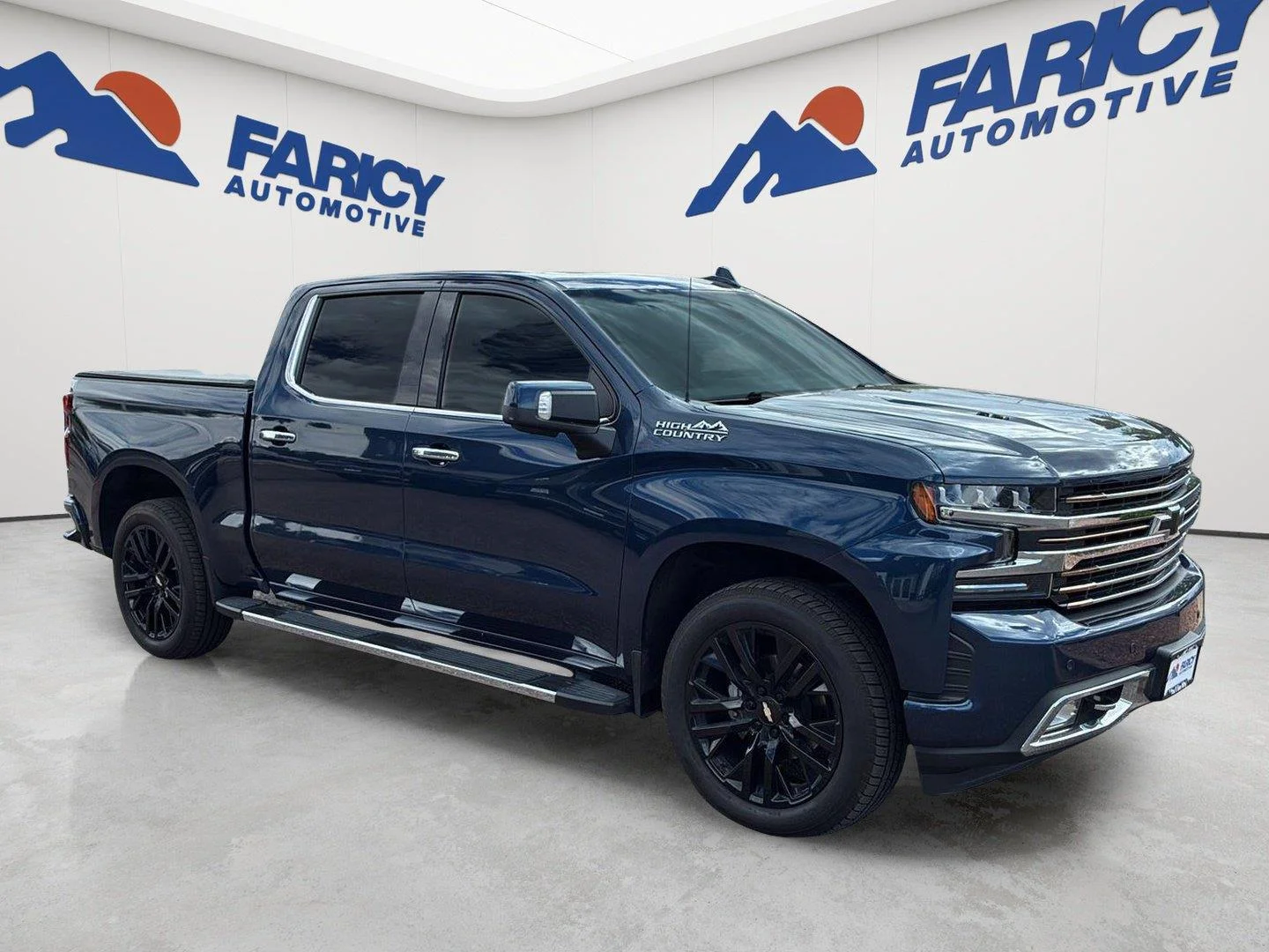 Used 2020 Northsky Blue Metallic Chevrolet High Country image 14