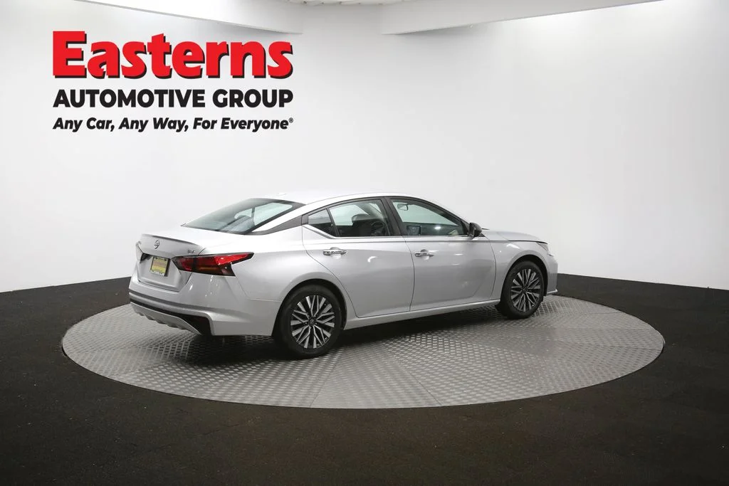 Used 2023 Silver Nissan 2.5 SR image 42