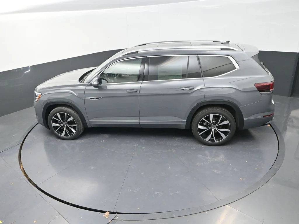 New 2026  Volkswagen 2.0T SEL Premium R-Line image 17