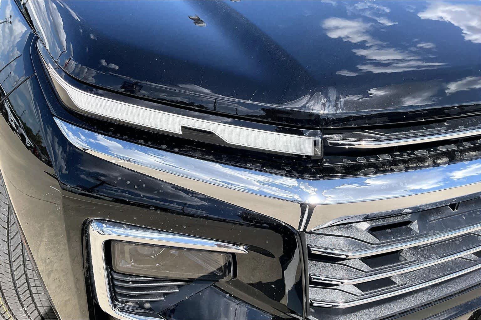2027 Chevrolet Traverse LT - Photo 13