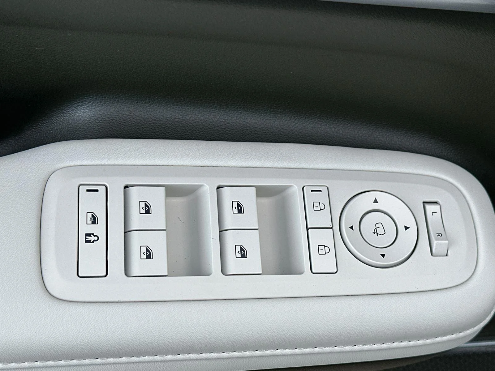 2025 Hyundai Santa Fe Calligraphy - Photo 10