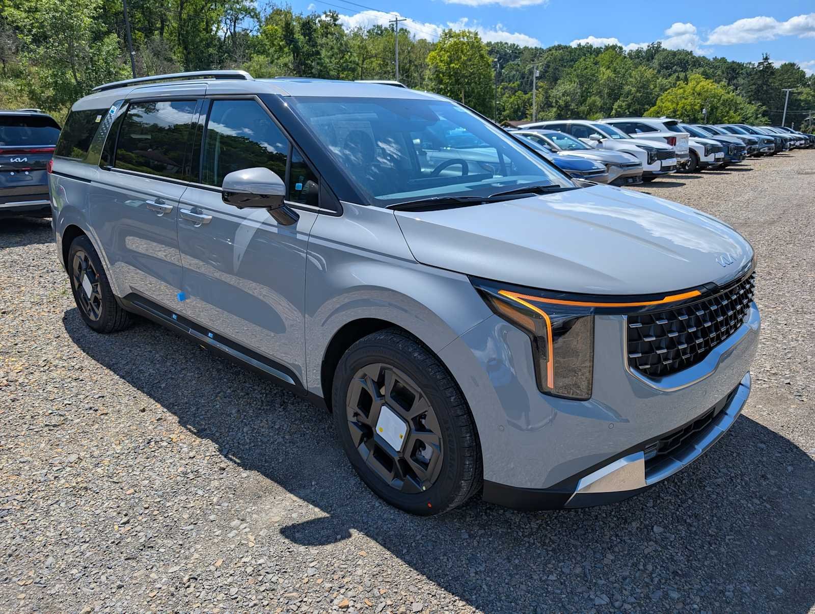 New 2027 Ceramic Silver Kia SX image 6