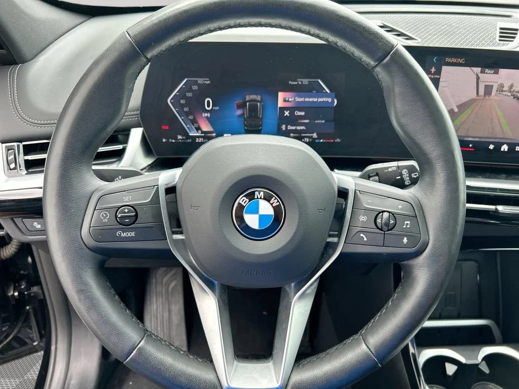 Used 2024 Bk BMW xDrive28i image 32