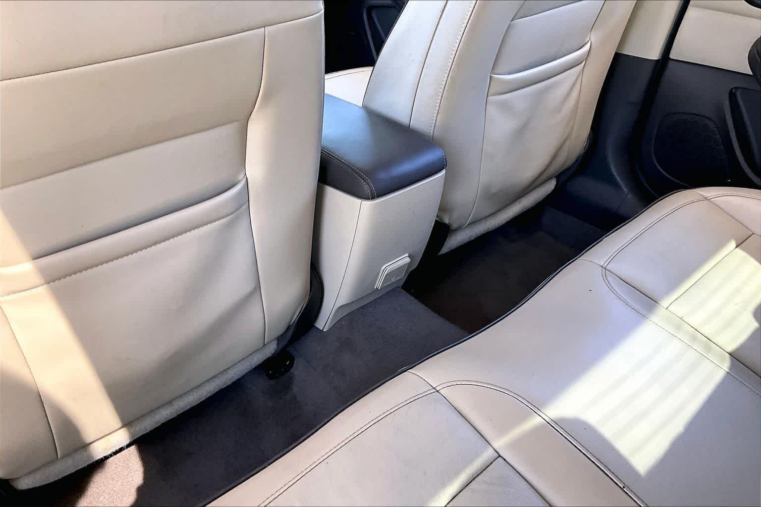 Used 2015 Iridescent Pearl Tricoat Chevrolet LT image 33