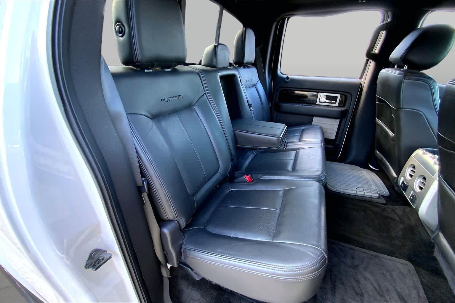 Used 2014 White Platinum Metallic Tri-Coat Ford Platinum image 20