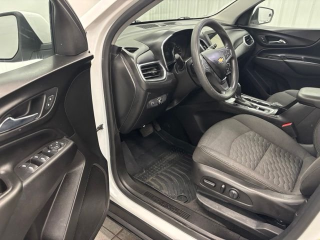 Used 2019 White Chevrolet LT image 11