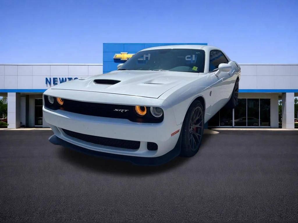 2016 Dodge Challenger SRT Hellcat's photo