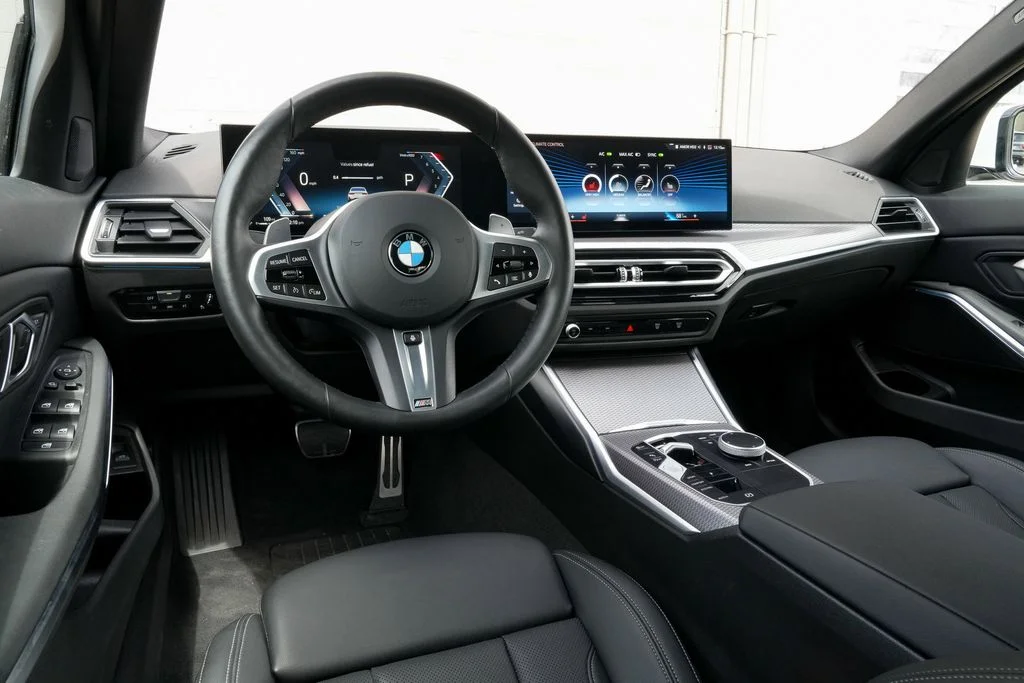 2024 BMW 3 Series 330i - Photo 22