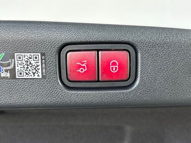 2025 Mercedes-Benz E-Class E350 - Photo 31