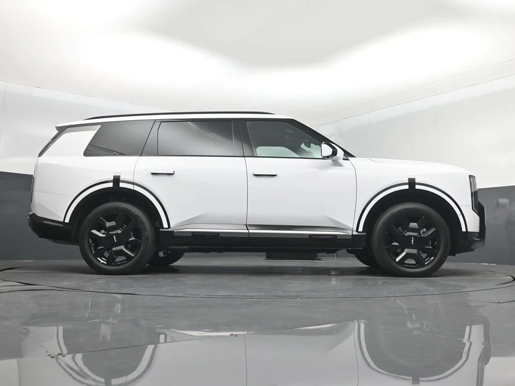 Certified Used 2027 White Kia SX image 16