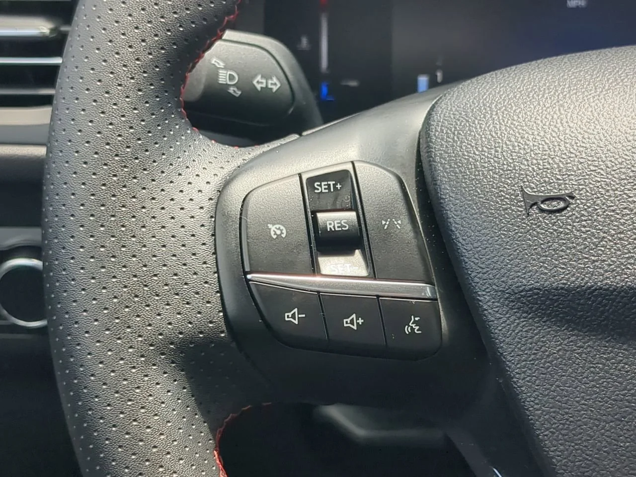 2025 Ford Escape ST-Line - Photo 22