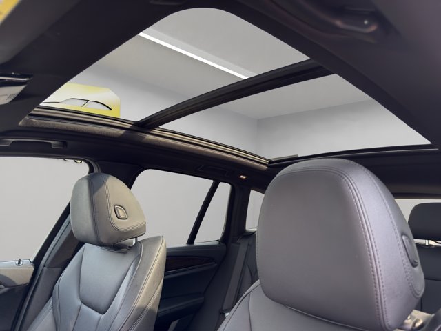 Used 2020 Alpine White BMW M40i image 25