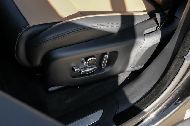 New 2026 Santorini Black Land Rover Autobiography image 36