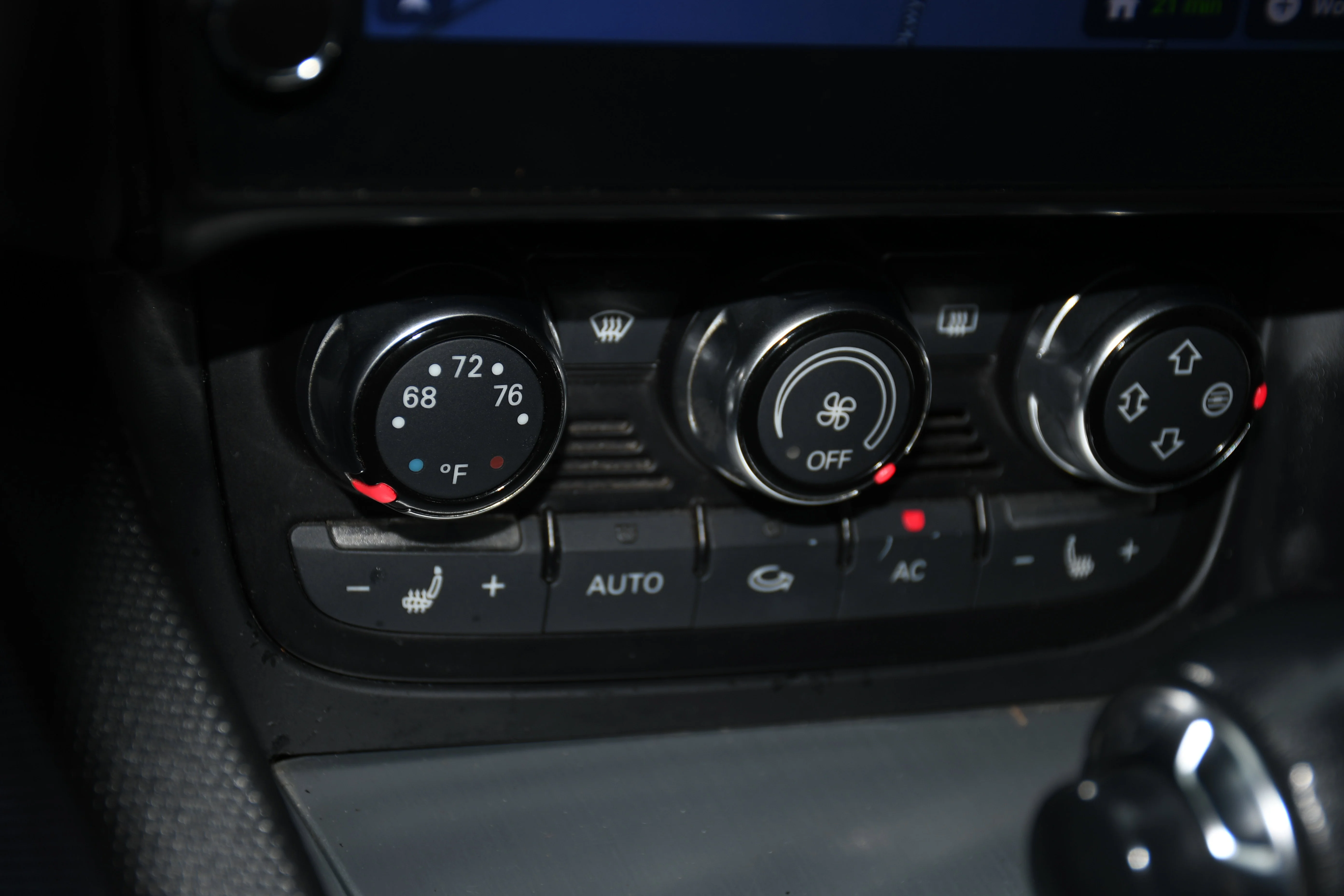 Used 2008  Audi 2.0T Roadster image 14