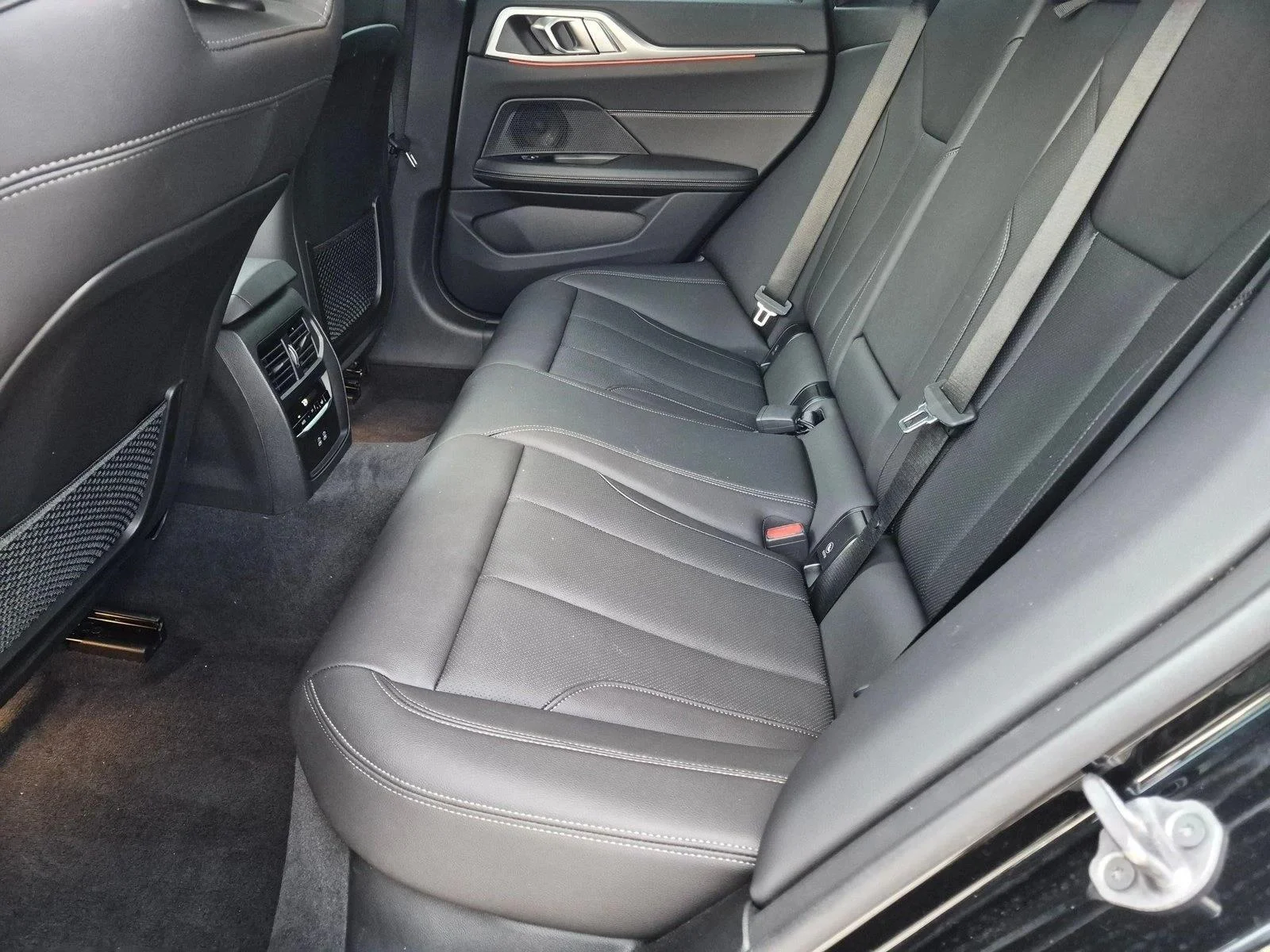 Used 2023 Black Sapphire Metallic BMW 430i image 17