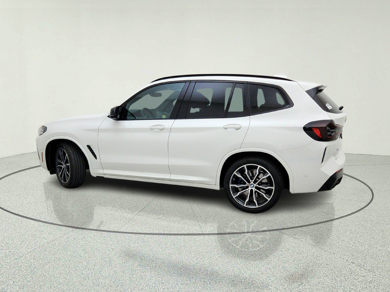 Used 2023 Alpine White BMW M40i image 13