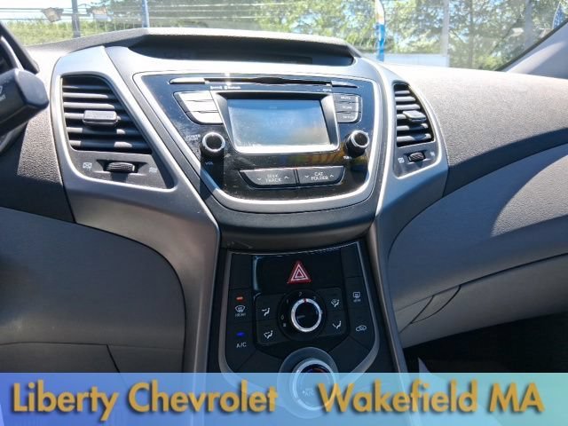 Used 2016  Hyundai SE image 20