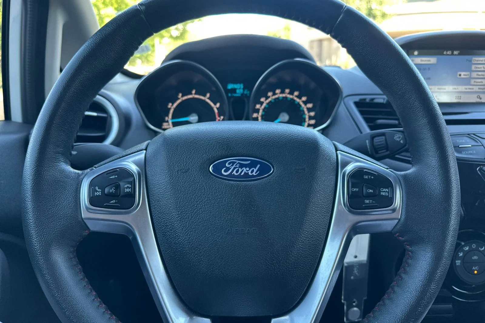 Used 2019 Oxford White Ford ST image 19
