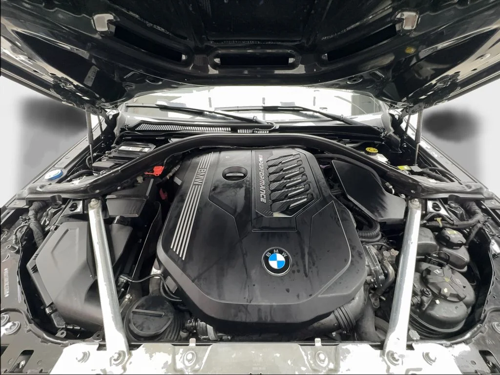 Used 2022 Black BMW M440i xDrive image 18