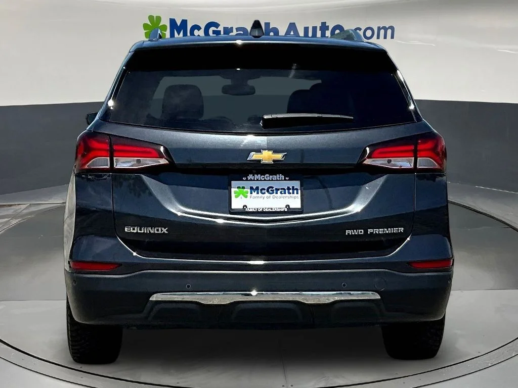 Used 2022 Gray Chevrolet Premier image 6