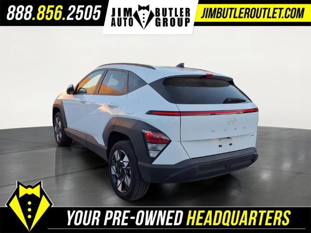 Used 2024  Hyundai SEL image 2