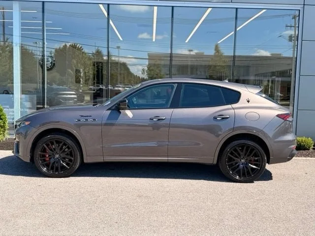 Certified Used 2023 Grigio Maratea Metallic Maserati Modena image 3