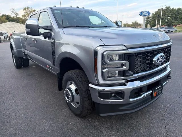 New 2027 Iconic Silver Metallic Ford F-350® Lariat® image 37