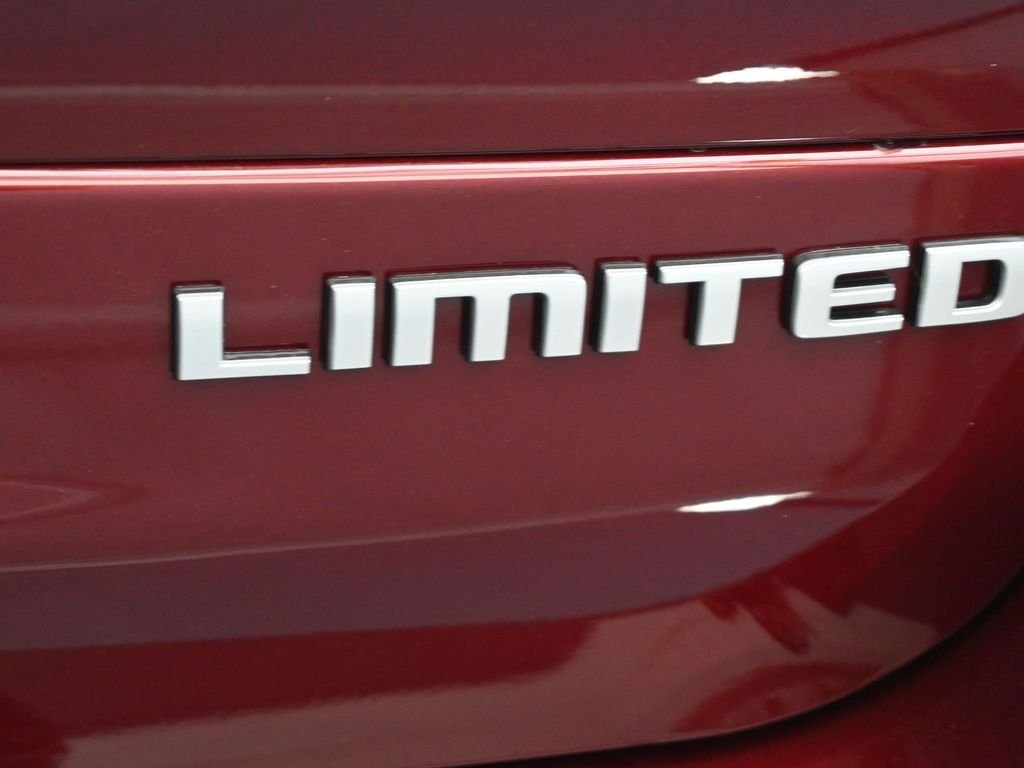 New 2025 Velvet Red Pearl-Coat Exterior Paint Jeep Limited image 29