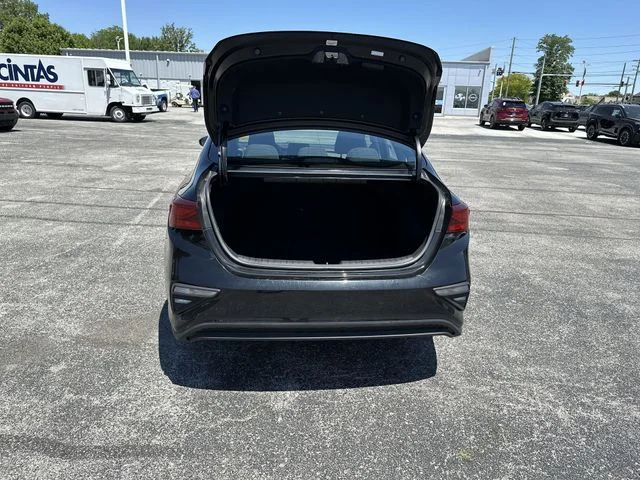 Used 2020 Black Kia FE image 21