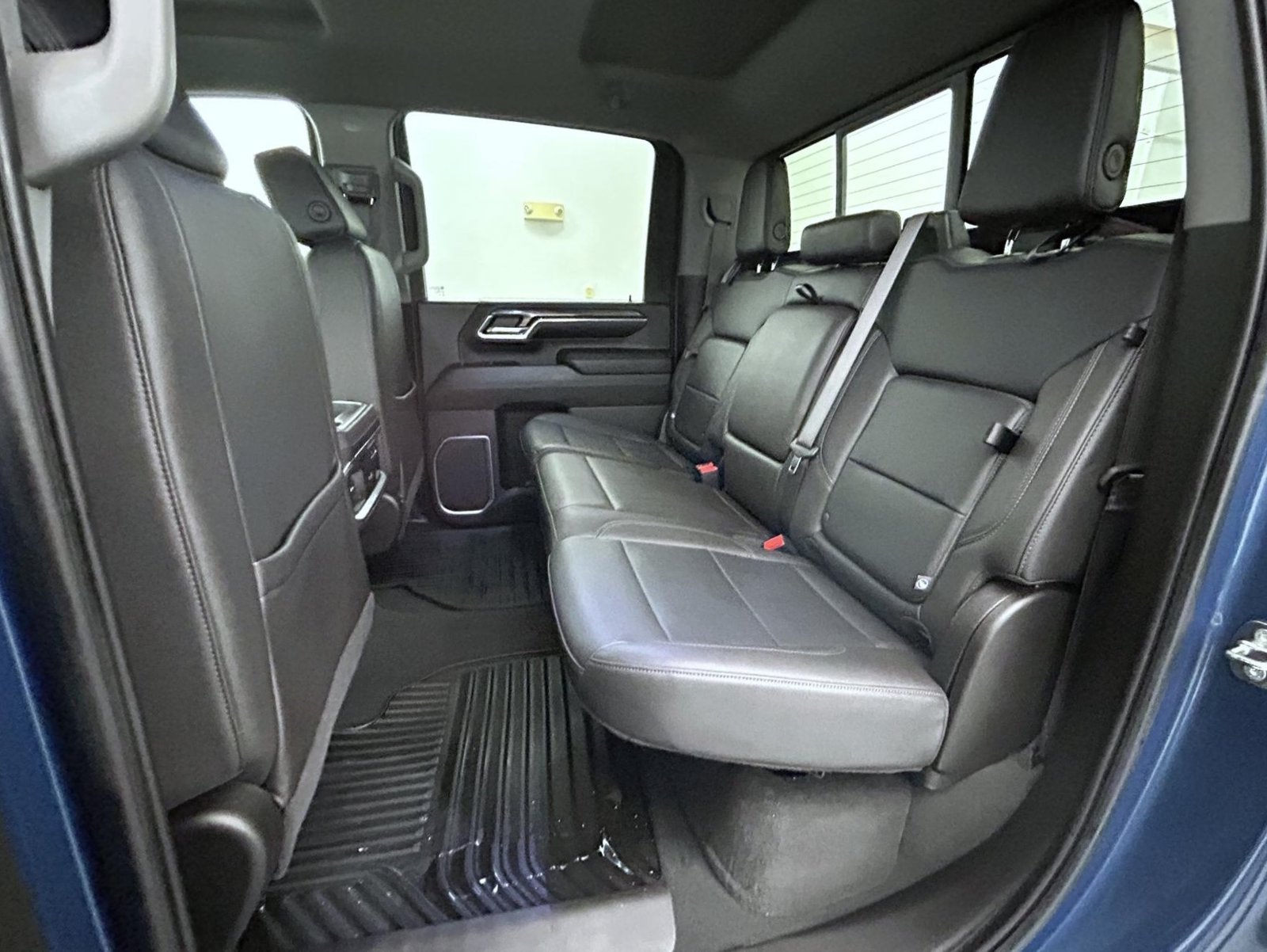 Used 2024 Blue Chevrolet LTZ image 19