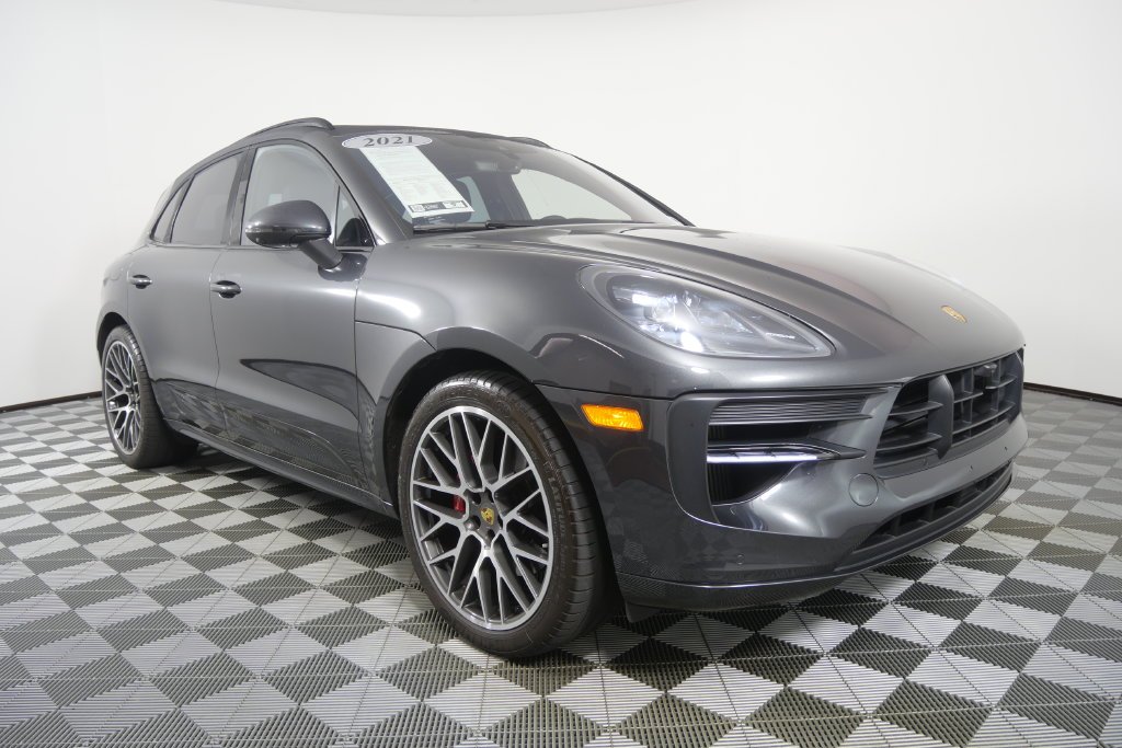 Used 2021  Porsche GTS image 2