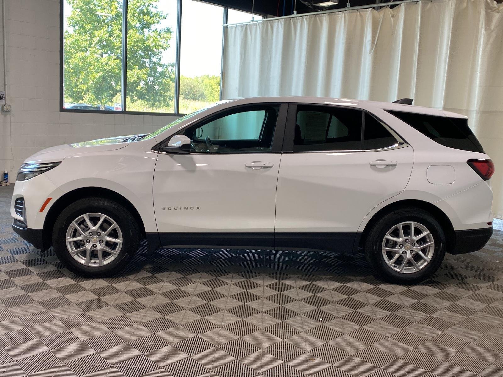 Used 2023 Summit White Chevrolet LT image 6