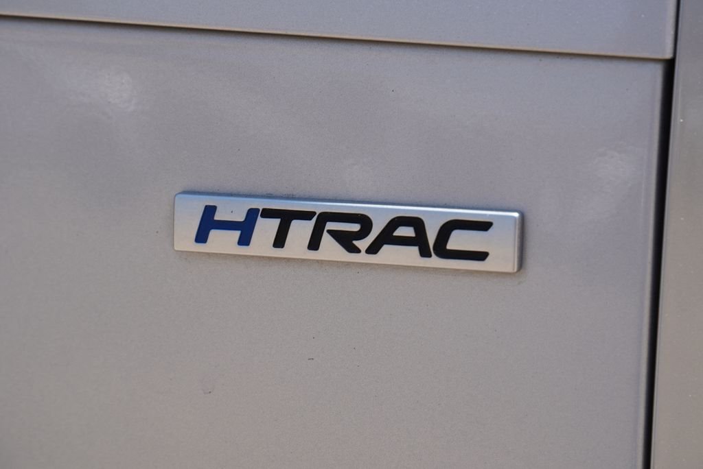 Used 2025 Silver Hyundai SEL image 11