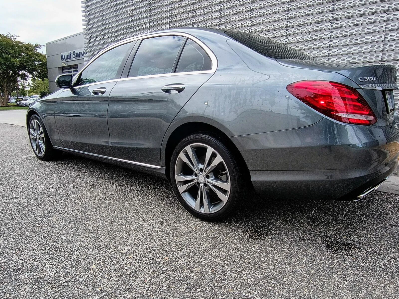 Used 2017 Selenite Grey Metallic Mercedes-Benz C 300 image 3