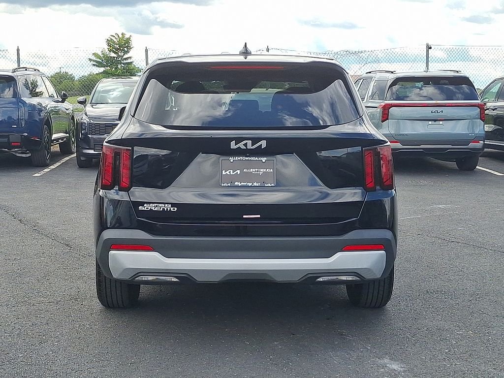 Certified Used 2025 Black Kia LX image 5