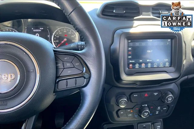 Used 2018 Black Jeep Latitude image 19