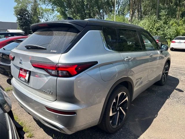 Used 2025 Mitsubishi Outlander Plug-in Hybrid SEL with VIN JA4T5WA91SZ054947 for sale in White Bear Lake, Minnesota