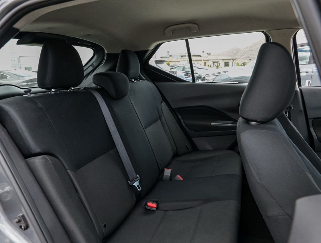 Used 2024 Gray Nissan S image 19
