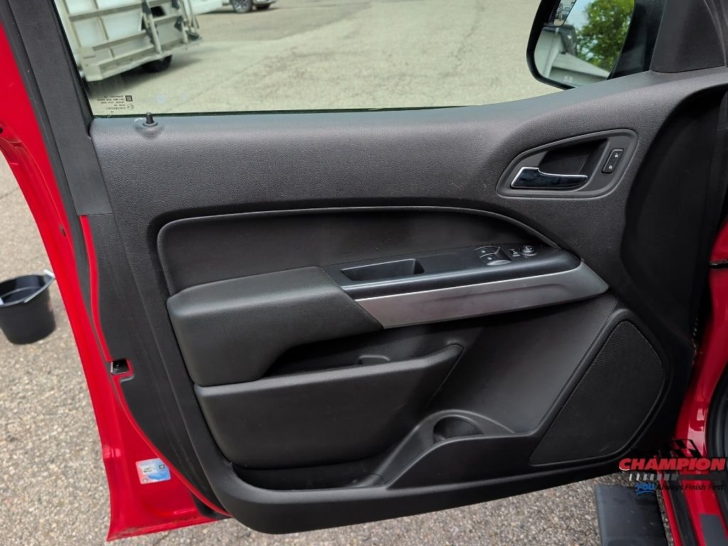 Used 2016 Red Chevrolet LT image 13