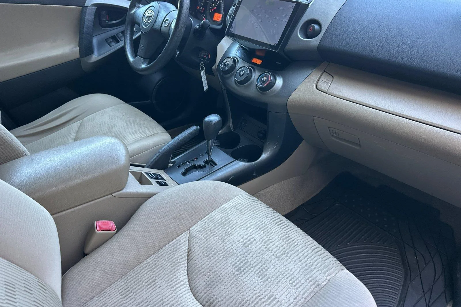 Used 2011 Pacific Blue Metallic Toyota Base image 16