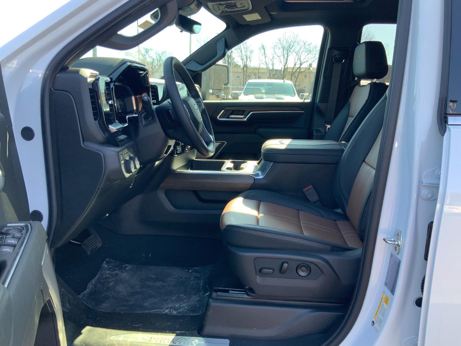 2026 Chevrolet Silverado 2500 HD High Country - Photo 11