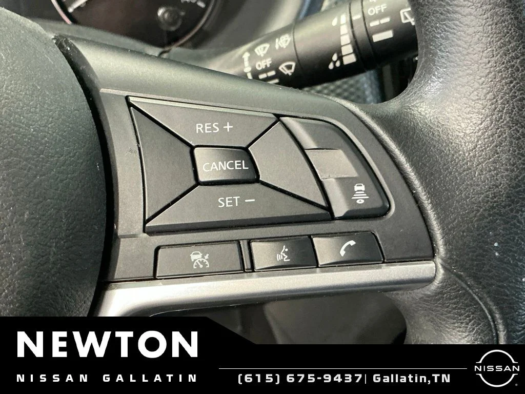 Used 2023 Electric Blue Metallic/Super Black Nissan SV image 27