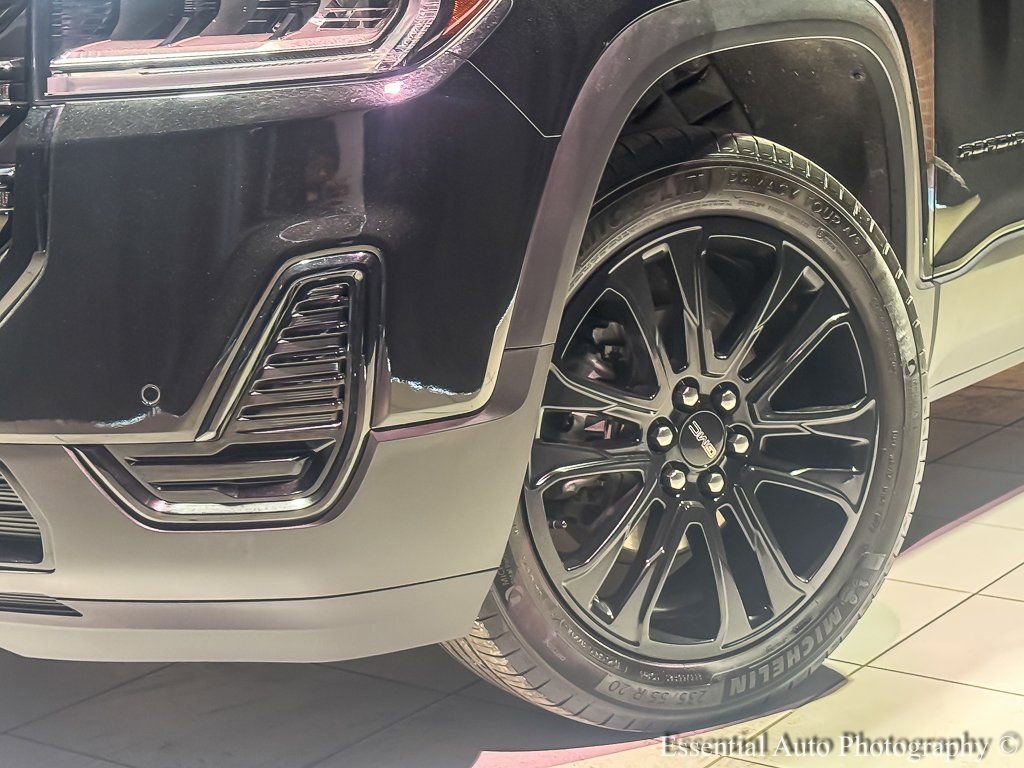 2023 GMC ACADIA - Image 4
