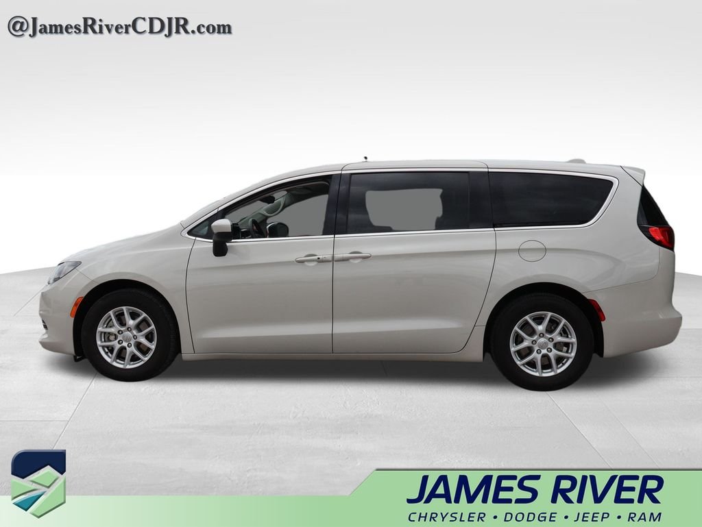 Used 2017 Chrysler Pacifica LX with VIN 2C4RC1CG1HR598758 for sale in Ozark, MO