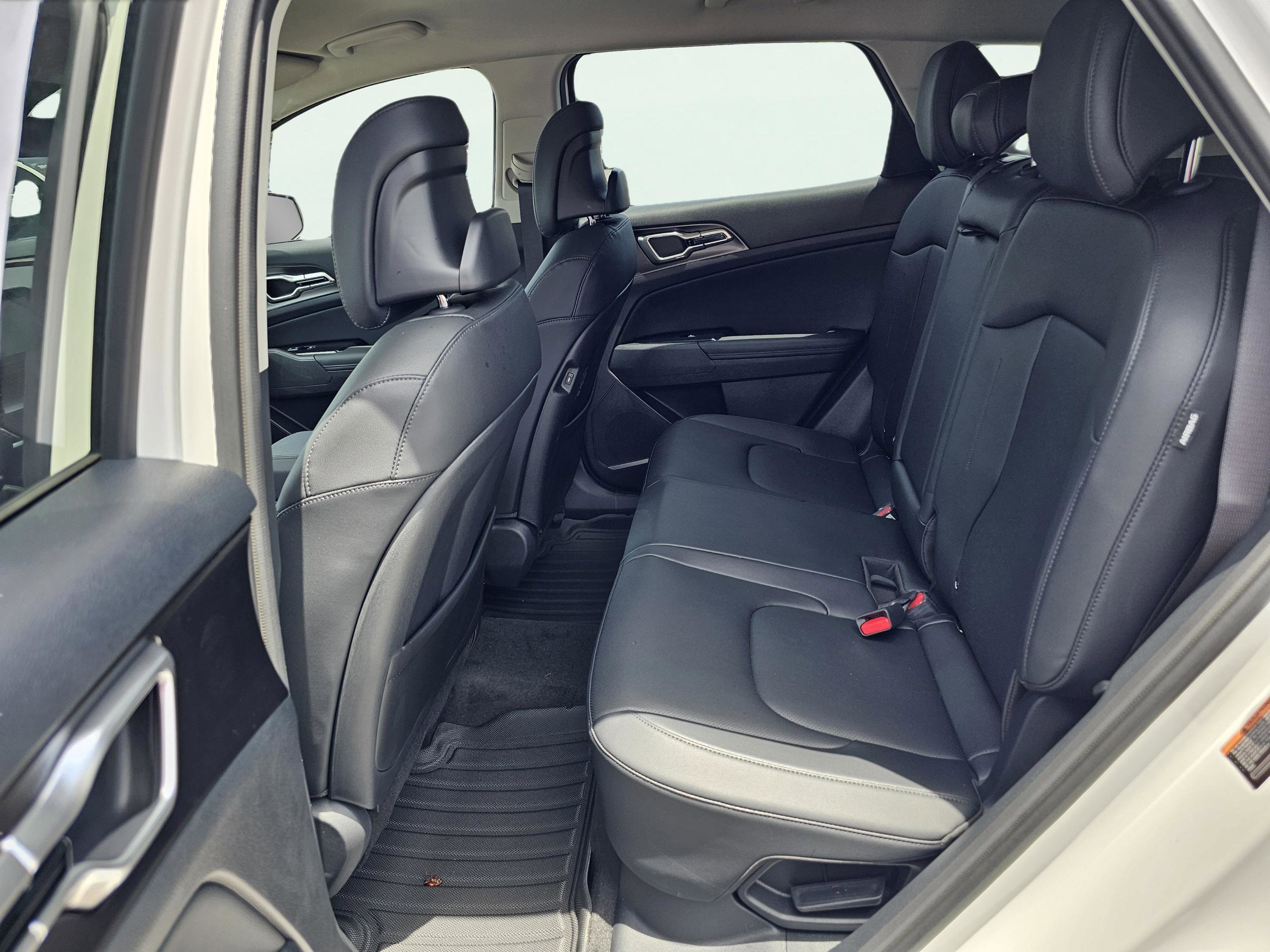 2025 Kia Sportage EX Hybrid - Photo 31