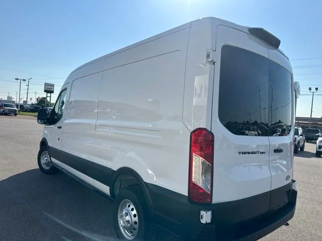 New 2026 Oxford White Ford Cargo Van image 25