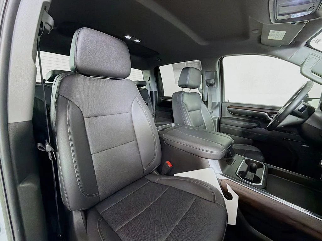 2024 GMC Sierra 3500HD SLT - Photo 25
