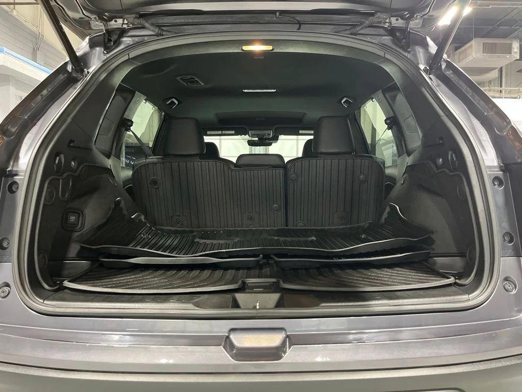 Certified Used 2019 Modern Steel Metallic Honda Touring image 32