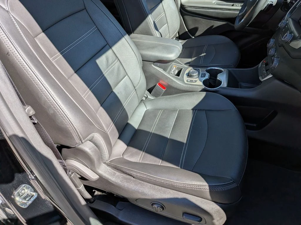 Used 2024 Black GMC Denali image 34