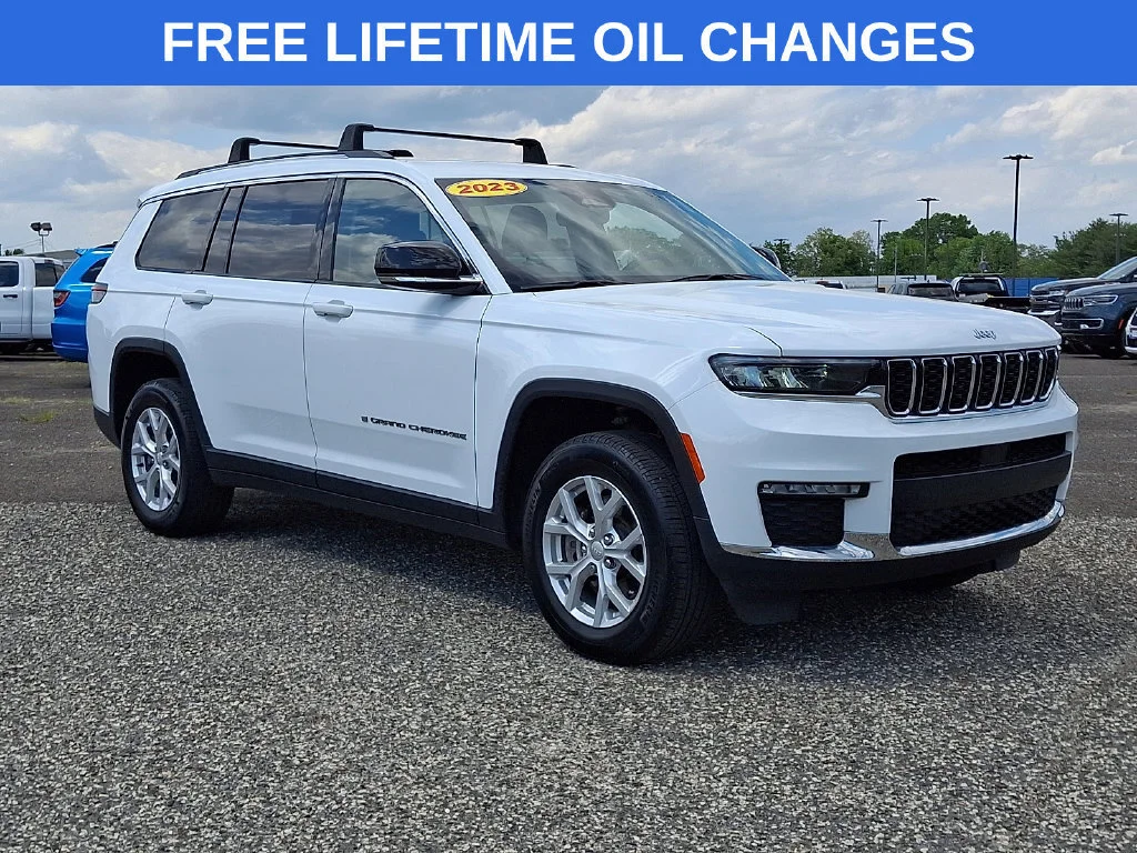 Used 2023 Bright White Clearcoat Jeep Limited image 1